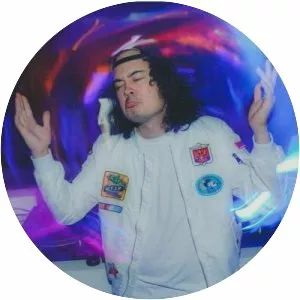 Osnizzle - Musical artist