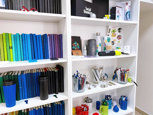 Osobyye Podarki - Suveniry S Logotipom