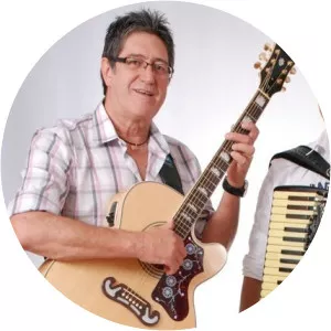 Oswaldir & Carlos Magrão - Musical group