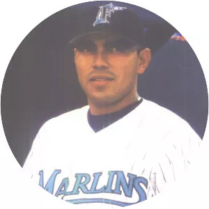 Oswaldo Mairena - Baseball player