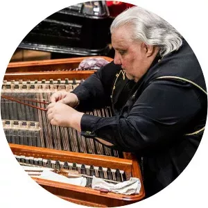 Oszkár Ökrös Musician