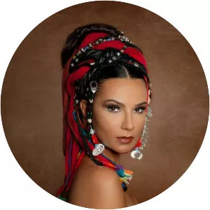 Oum - Singer-songwriter