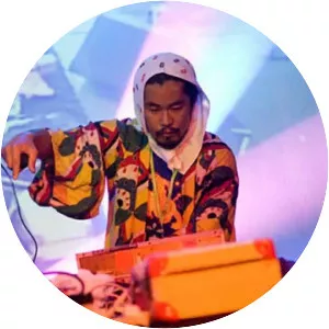 OVe-NaXx - Japanese musical artist