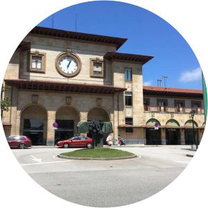 Oviedo railway station