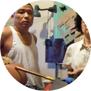 Oxhide - 2005 ‧ Documentary ‧ 1h 50m