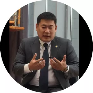 Oyun-Erdene Luvsannamsrai