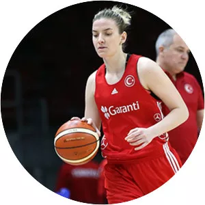 Özge Kavurmacıoğlu