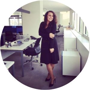 Ozlem Kutluay photograph