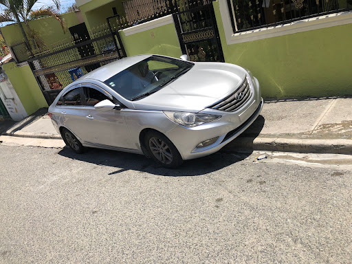 P y D Auto Paint - Auto body shop in the Dominican Republic