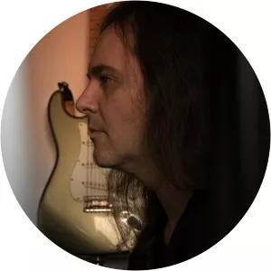 Pablo Mendoza - Guitarist