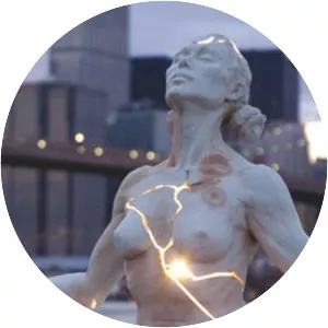 Paige Bradley - American Sculptor