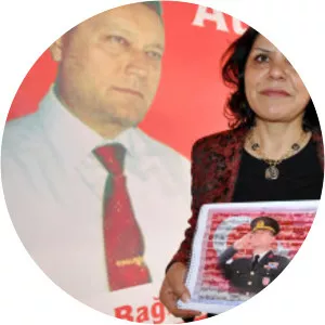 Pakize Uğur - Oğuzhan Uğur's mother