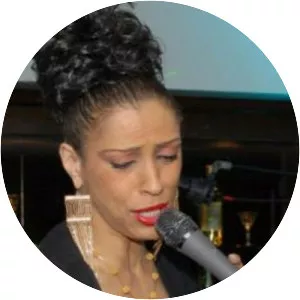 Pamela Fernandez - Musical artist