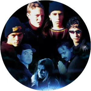 Pandillas, guerra y paz