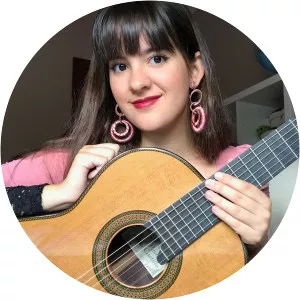 Paola Hermosín - Singer