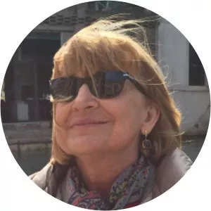 Paola Lanaro - Author