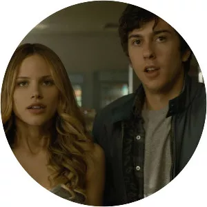 Paper Towns - 2015 ‧ Drama/Mystery ‧ 1h 53m