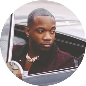 Papi Yerr - Musical artist