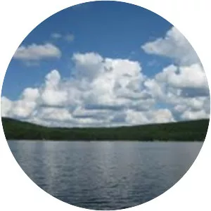 Papineau Lake - Lake in Canada