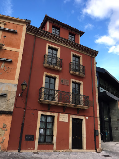 Paquet - Shipping service in Gijon, Spain