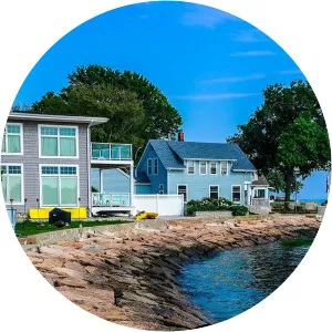 Paradise at Any PriceSince 2018 - 2018 ‧ 1 season