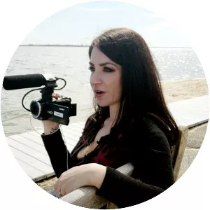 Paranormal Paparazzi