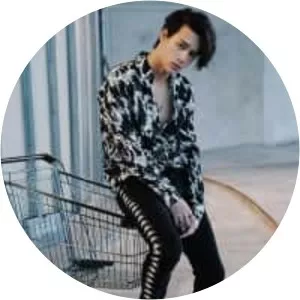 Paris Intarakomalyasut