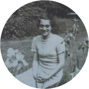 Paris Pishmish de Recillas - Astronomer