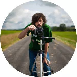 Paris Shanghai - 2011 ‧ Short/Comedy ‧ 25 mins