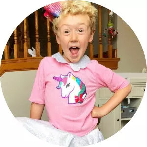 Parker Ballinger - Jessica Ballinger's son