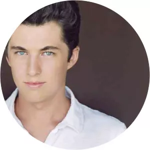 Parker Phillips - Film producer ‧ Graham Phillips' brother