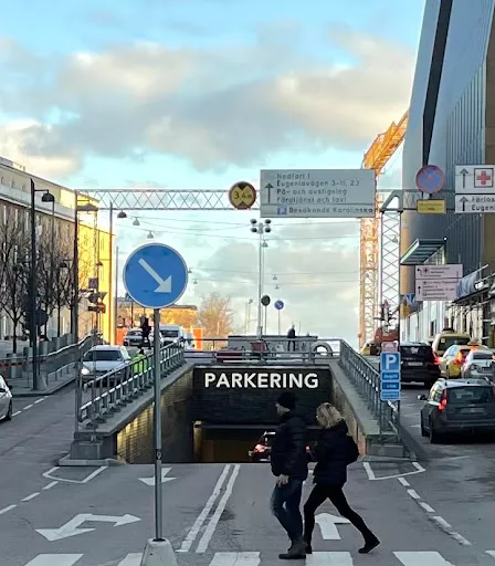 Parkeringsgarage Nya Karolinska - Parking garage in Solna, Sweden