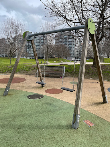 Parque infantil Los Tres Circulos - Playground in A Coruna, Spain