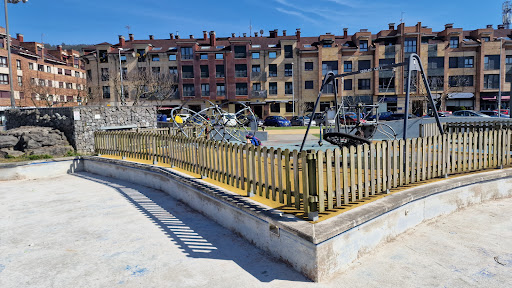 Parque infantil Pelambre - Playground in Villaviciosa, Asturias, Spain
