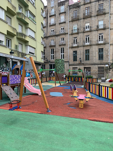 Parque infantil Praza de Portugal - Playground in Vigo, Spain