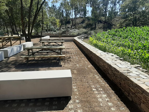 Parque Santiago Macieira de Rates