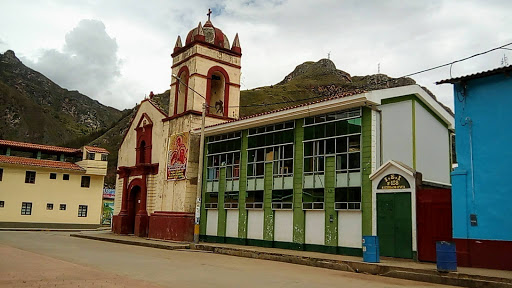 Parroquia San Juan Evangelista - Catholic church in Huancavelica, Peru