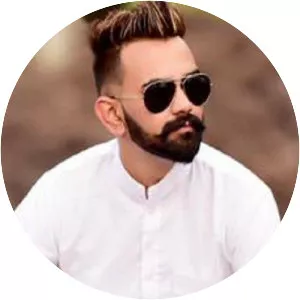 Parry Sarpanch - Singer