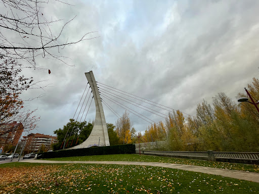 Pasarela del Pretil - Bridge in Leon, Spain