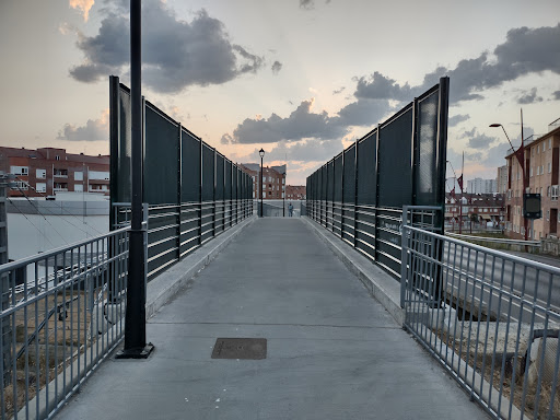 Paseo Peatonal Elevado puente Trobajo - Bridge in San Andres del Rabanedo, Spain