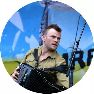 Pasha Newmer - Musician