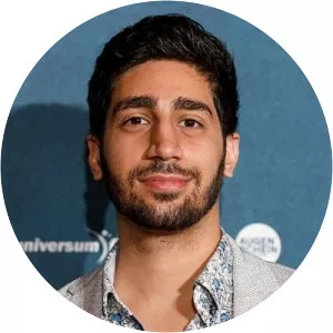 Passar Hariky - Actor