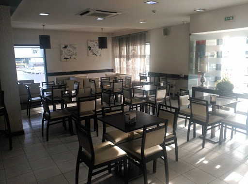 Pastelaria Santiago - Cafe