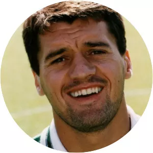 Pat McGinlay - Scottish footballer