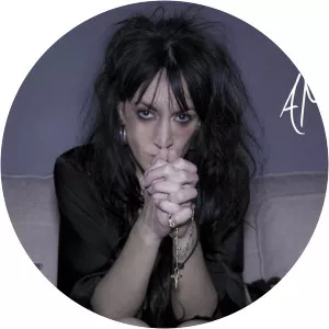 abraham garrido patty theone - Musical artist