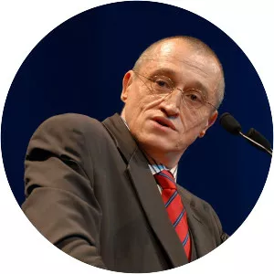 Paul-Marie Coûteaux