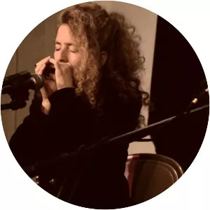 Paul Rishell & Annie Raines