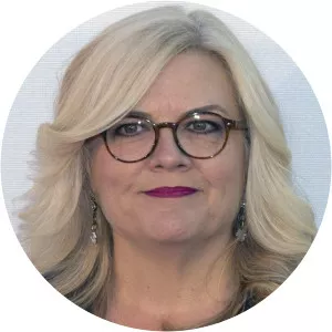 Paula Pell - American author