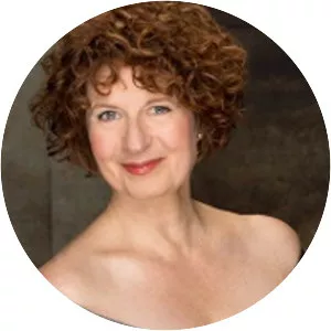 Paula Plum