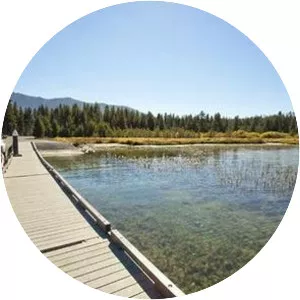 Paulina Lake - Crater lake in Oregon